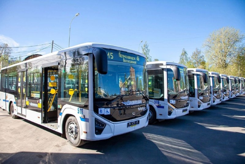 Рынок автобусов в России за март 2025 года: резкое падение и лидерства