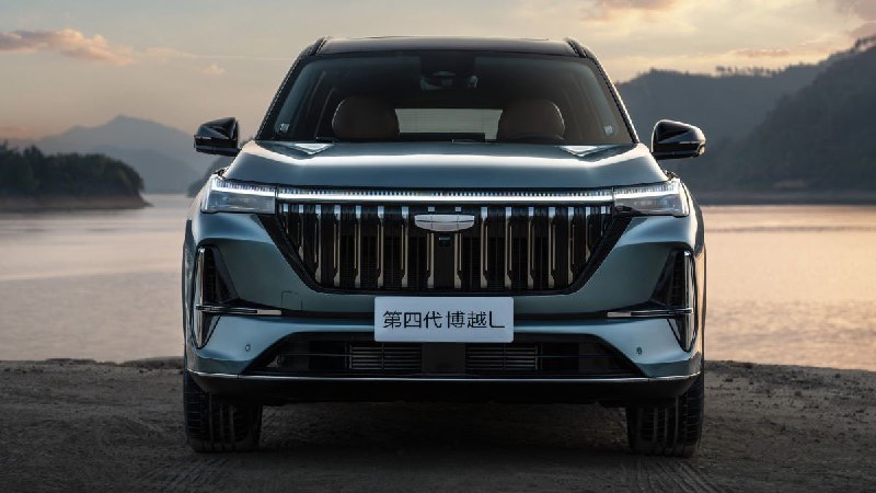 Обновленный Geely Atlas: Премьера нового кроссовера в Китае