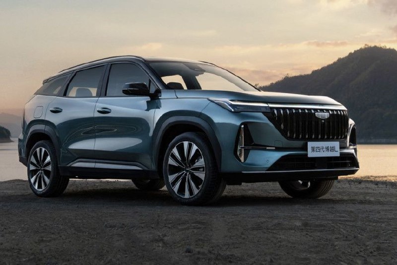 Премьера обновленного кроссовера Geely Atlas