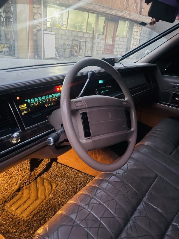 Необычный тюнинг Lincoln Town Car: переход на дизельный двигатель