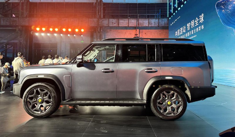 Обновленная версия Jetour T2: семиместный SUV с гибридной силовой установкой