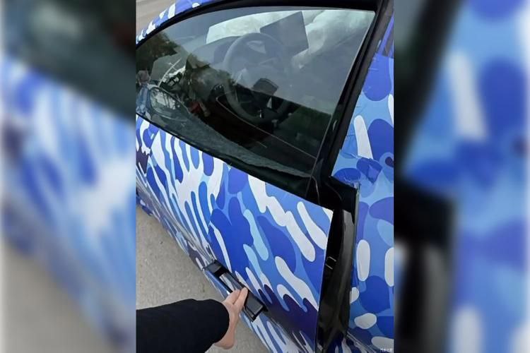 Китайская Denza готовит спорткар для конкуренции с Porsche 911