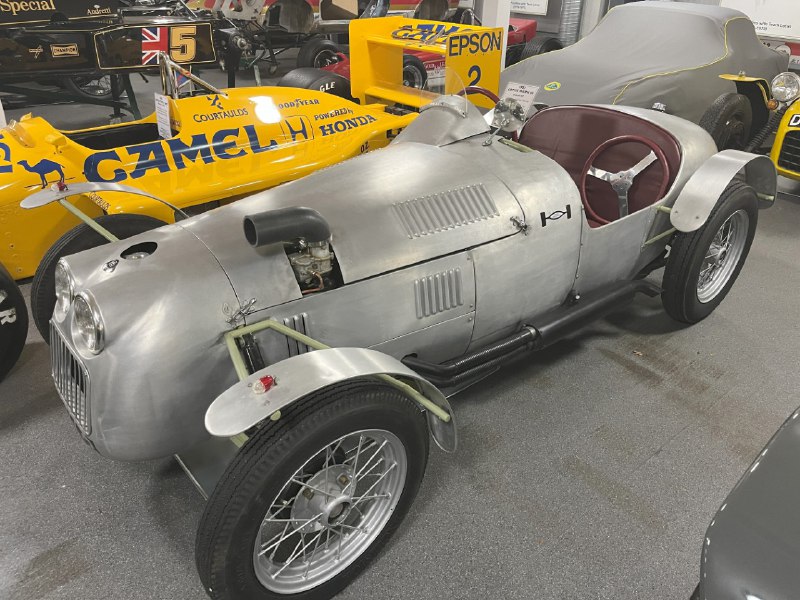 Секреты Classic Team Lotus: тайна имени и исторические автомобили