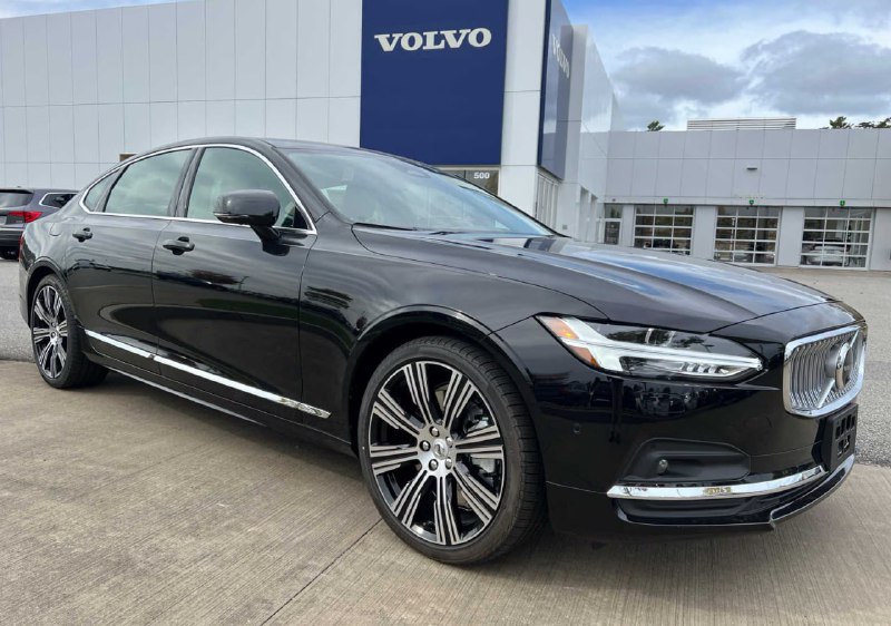 Volvo прекращает продажи седана S90 в США из-за пошлин