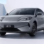 Электрический седан BYD e7: идеальное решение для таксопарков