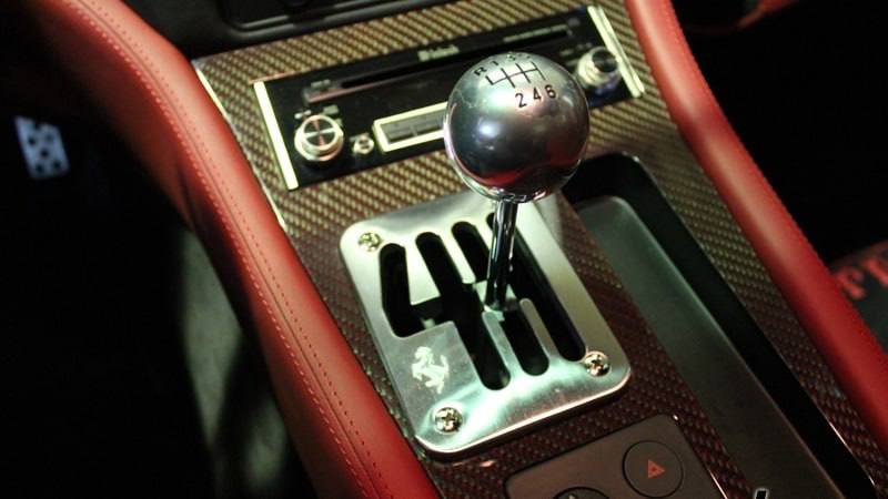 Ferrari рассматривает возвращение механической коробки передач