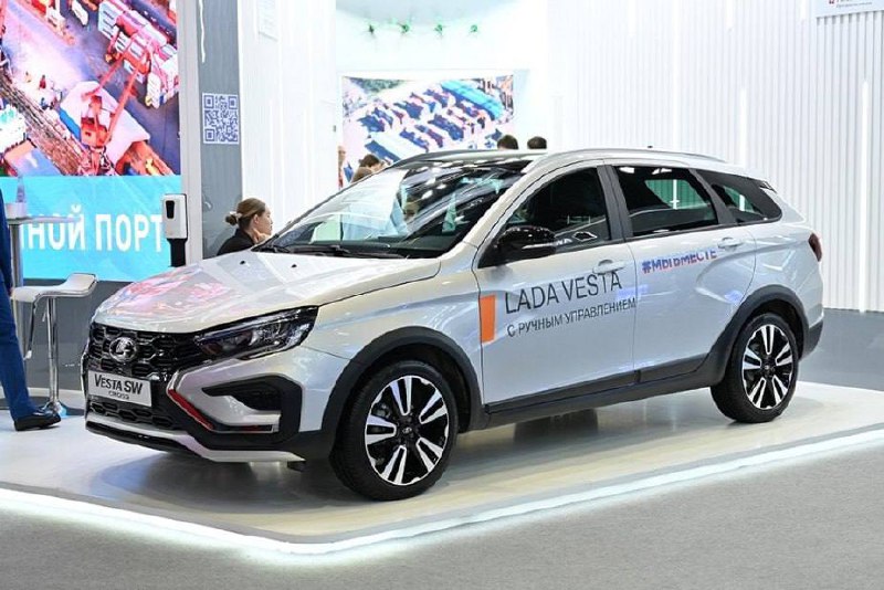 АвтоВАЗ запускает Lada Vesta с ручным управлением для людей с ограниченными возможностями