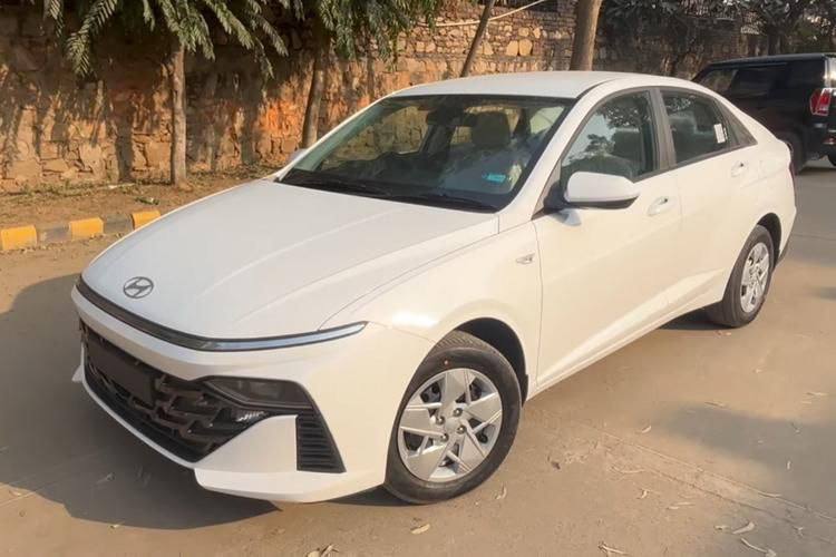 Hyundai представляет новый Solaris: возможность выхода на российский рынок