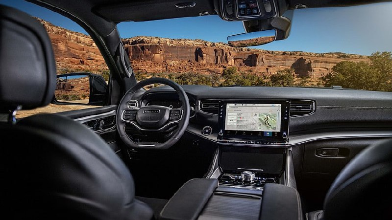 Премьера специальной версии Jeep Wagoneer Overland на автосалоне в Нью-Йорке