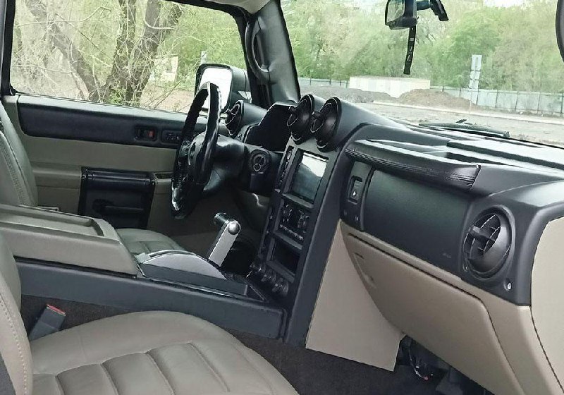 Обзор и впечатления от внедорожника Hummer H2 2005 года