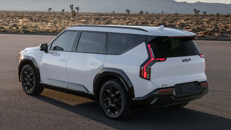 Кроссовер Kia EV9 представили в уникальной версии Nightfall Edition