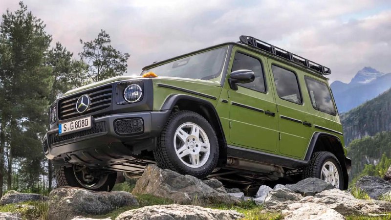 Mercedes-Benz представляет ретро-версию нового G-класса с фирменным стилем 80-х годов