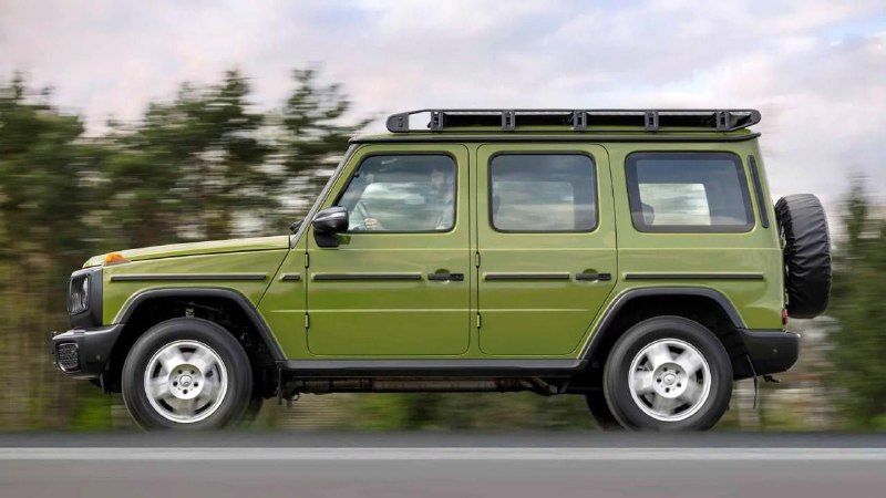 Mercedes-Benz представляет ретро-версию нового G-класса с фирменным стилем 80-х годов
