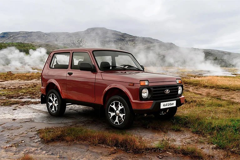 АвтоВАЗ сокращает выпуск нескольких комплектаций моделей Lada
