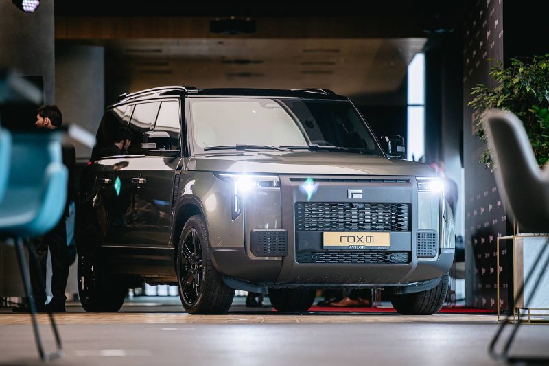 Открытие дилерского центра ROX Motor в Москве и премьера нового гибридного внедорожника