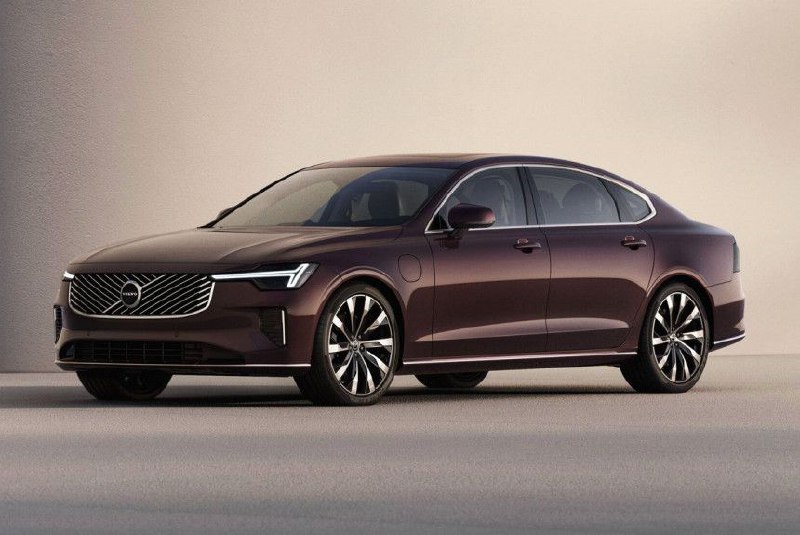 Обновление флагманского седана Volvo S90: что изменилось во второй раз