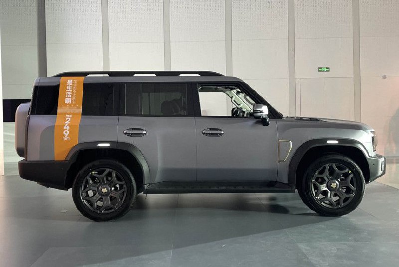 В Китае представлен новый бензиновый кроссовер Jetour T2 Extended