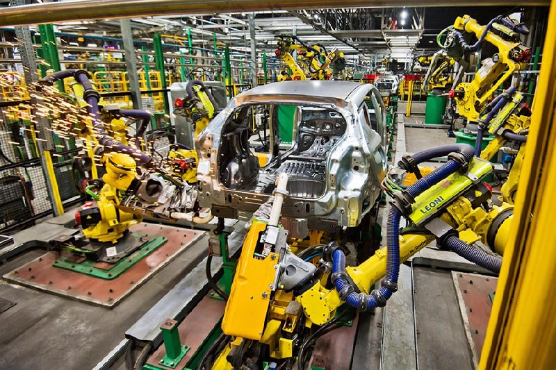 АВТОВАЗ запускает производство новой модели Lada Iskra к юбилею компании