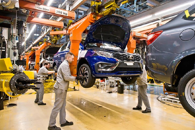 АВТОВАЗ запускает производство новой модели Lada Iskra к юбилею компании
