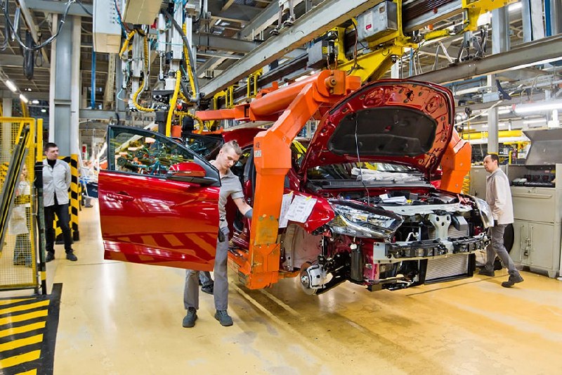 АВТОВАЗ запускает производство новой модели Lada Iskra к юбилею компании