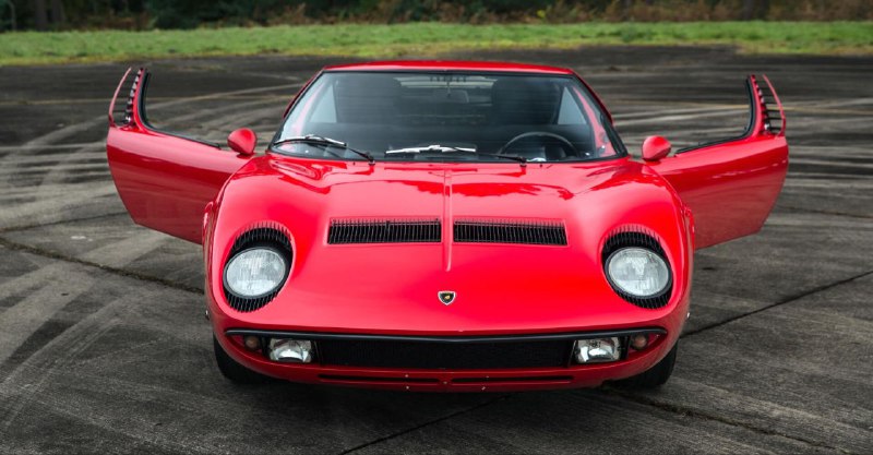 История и достижения Lamborghini Miura — первого суперкара в мире