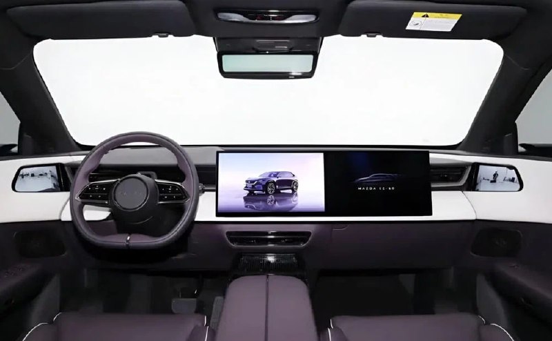 Интерьер нового электрокроссовера Mazda EZ-60: первые фото и детали