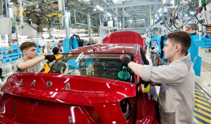 АвтоВАЗ представил новую модель Lada Iskra: особенности и технологические достижения