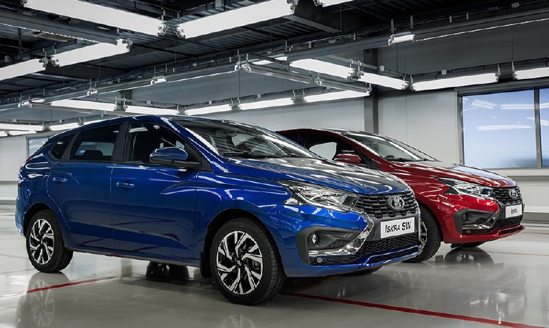 АвтоВАЗ снизил планы по выпуску модели Lada Iskra из-за спада спроса
