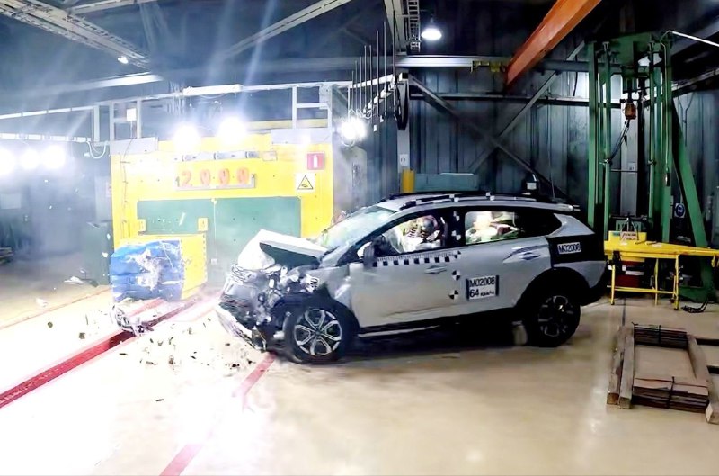 АВТОВАЗ представил видео тестов безопасности новой модели LADA Iskra