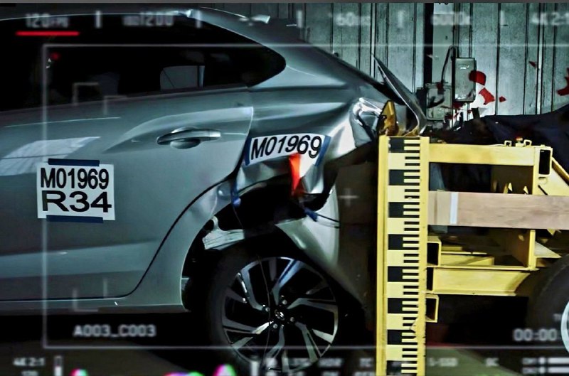 АВТОВАЗ представил видео тестов безопасности новой модели LADA Iskra