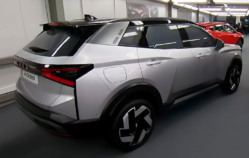 АвтоВАЗ анонсирует новые модели: кроссовер и минивэн