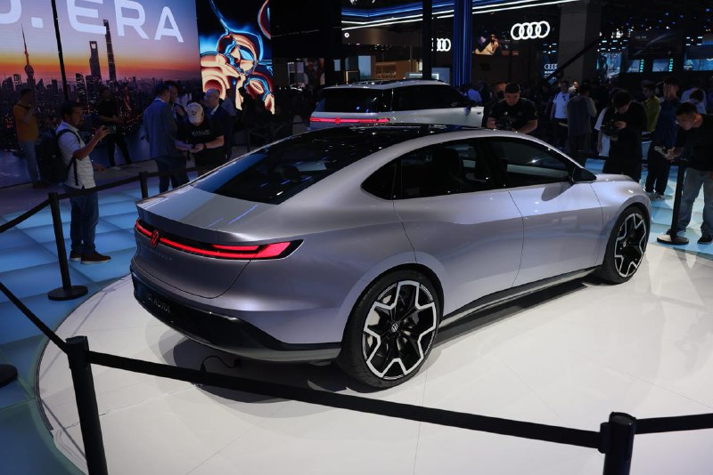 Volkswagen Представили Концепт Новый Электрический Седан ID.Aura на Шанхайской Автосалон