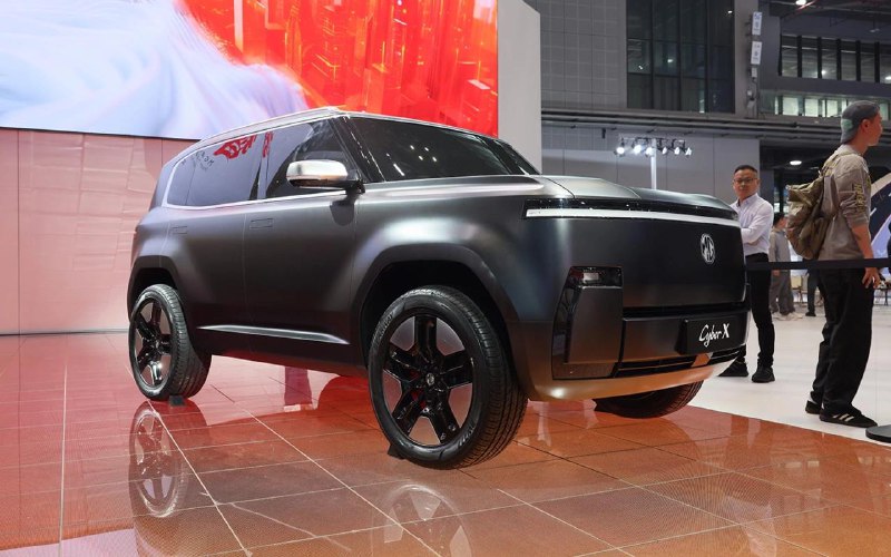 MG представила кроссовер Cyber X с выдвижными фарами на Шанхайской выставке