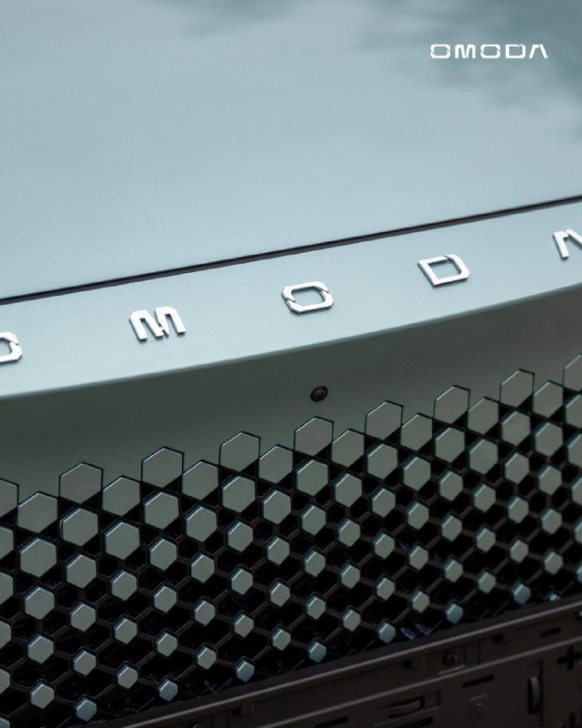 Новая модель 2025 года: футуристичный кроссовер OMODA C7