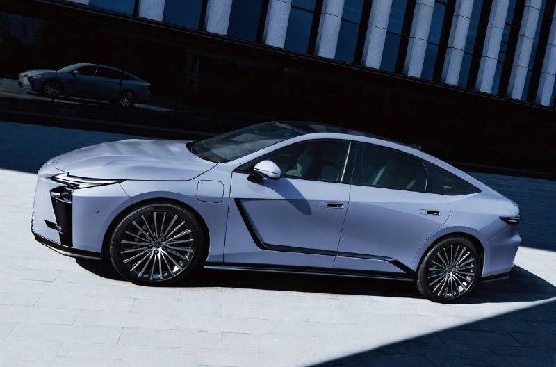 Объявлены новые версии Lexus ES: только электромобили и гибриды