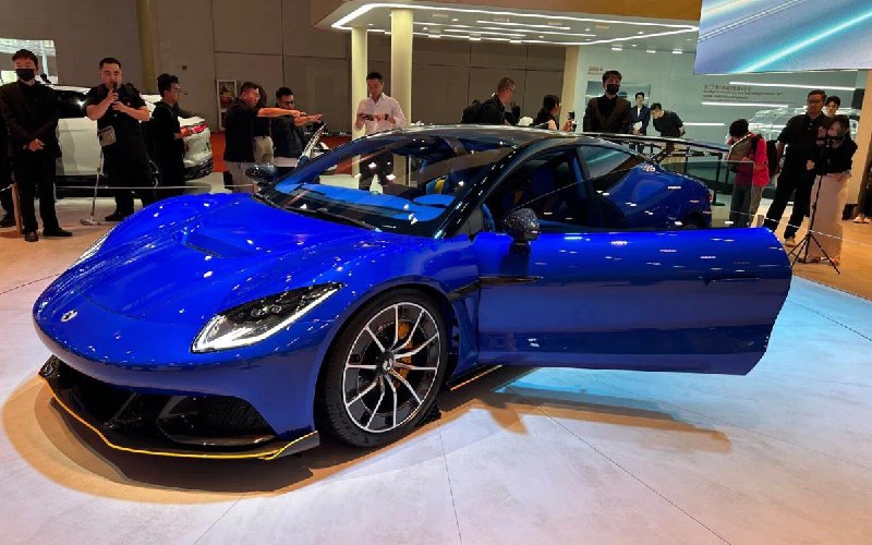 Новый спортивный электрокар BYD Denza Z обещает конкурировать с Porsche 911