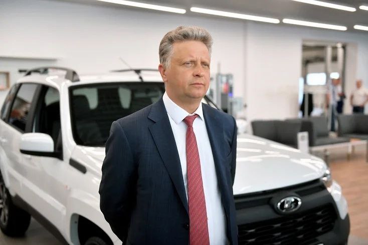 Прогноз снижения продаж автомобилей LADA по итогам апреля 2025 года