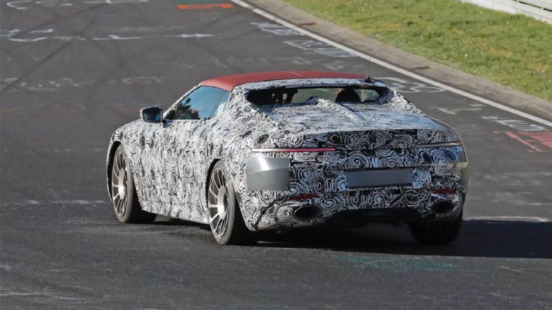 Первый серийный кабриолет BMW в кузове «тарга» проходит дорожные испытания