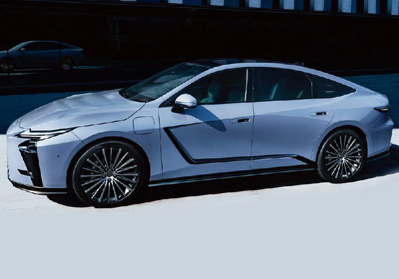 Новый Lexus ES: стильный дизайн, расширенные возможности и электрификация