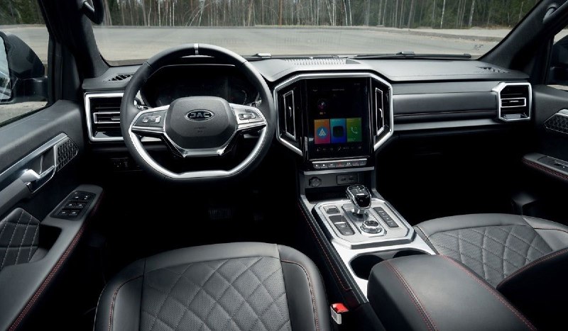 Новый внедорожник JAC JS9 появится в России под брендом Sollers