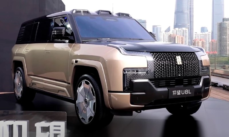 Новый флагманский внедорожник BYD YangWang U8L: роскошь и мощь