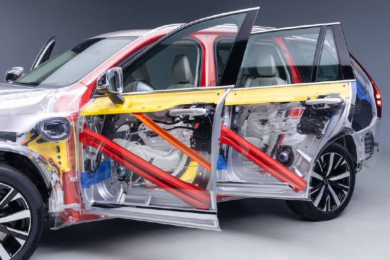 Обновленный Volvo XC90 показан на выставке в Шанхае