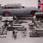 В США выставлен на аукцион комплект для сборки реплики Aston Martin DB5 из фильмов о Джеймсе Бонде