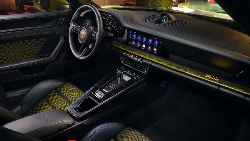 Ограниченная серия Porsche 911 Spirit 70 Heritage Edition — сочетание классики и инноваций