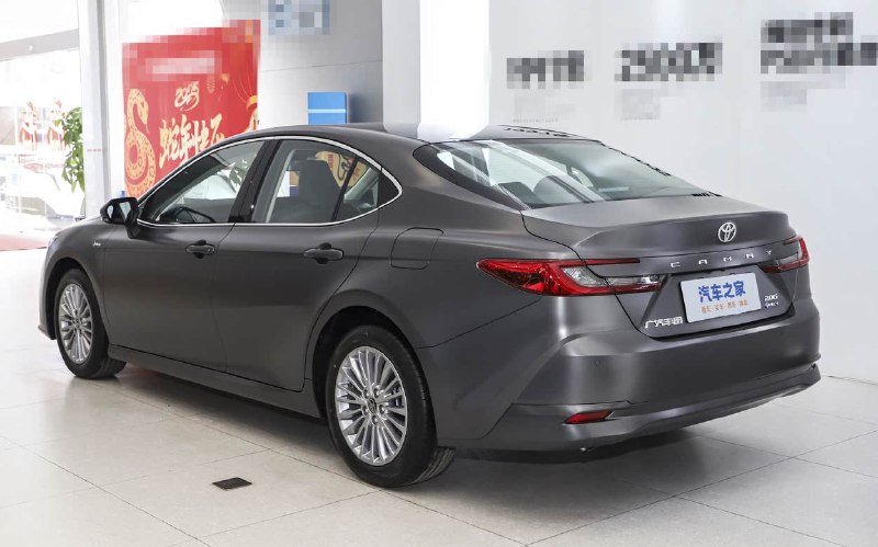 В Китае новая Toyota Camry предлагается по цене более доступной, чем LADA Vesta