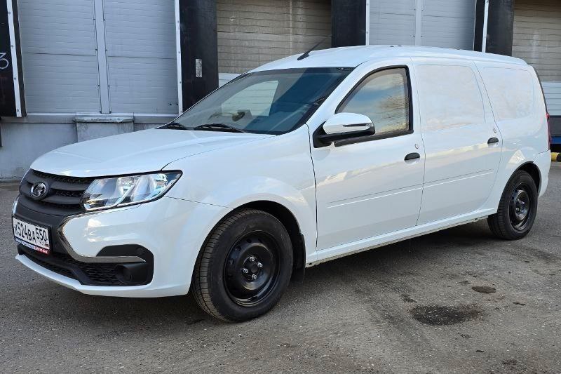 В России создали бронированный инкассаторский автомобиль на базе LADA Largus
