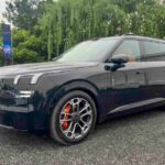 В Китае стартовали продажи нового флагманского кроссовера Lynk & Co 900