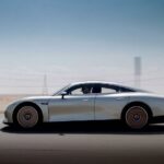 Mercedes-Benz разрабатывает солнечное покрытие для электромобилей, генерирующее электроэнергию