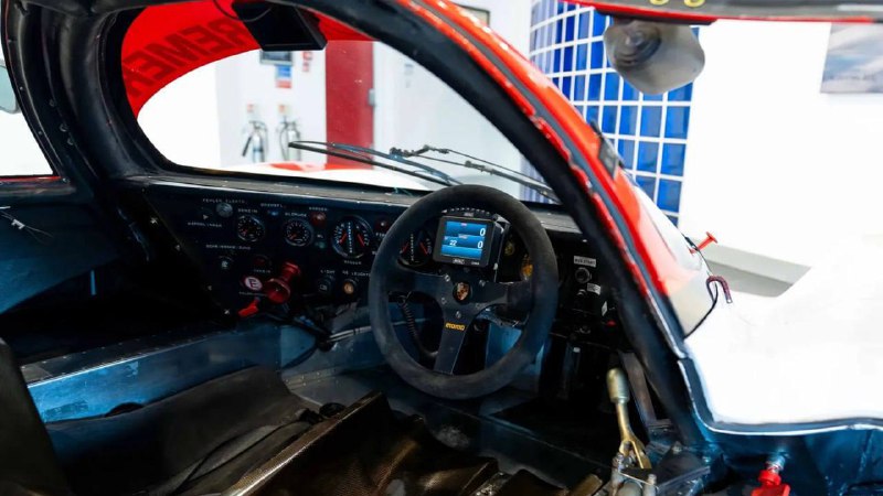 Редкий Porsche 962C выставлен на продажу — легендарный спорткар с историческими достижениями