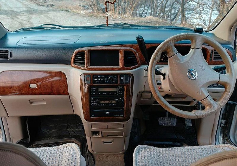 Обзор Nissan Liberty первого поколения: достоинства и недостатки автомобиля возрастом 25 лет